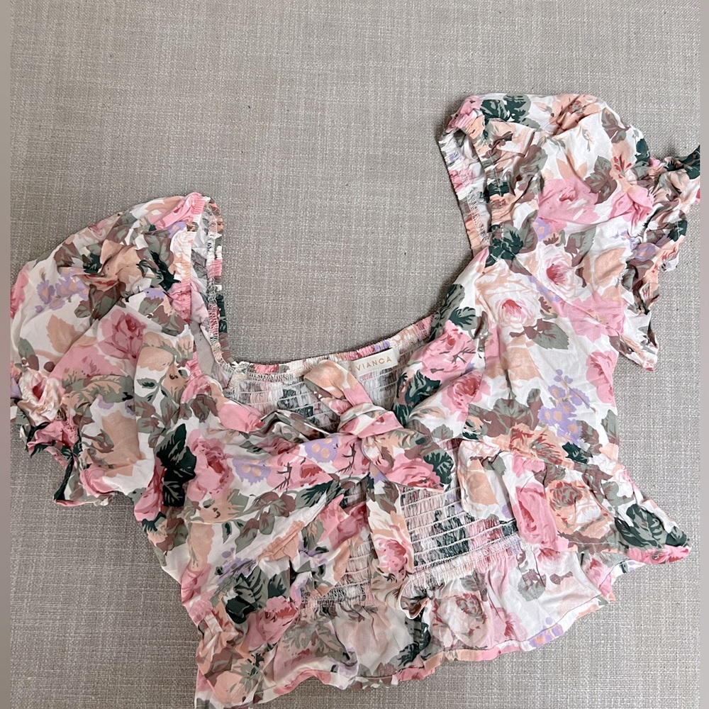 Cute front tie floral crop